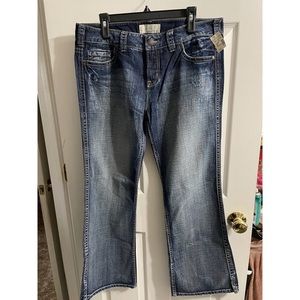 Maurice’s Women’s Size 13/14 Short Jenna Bootcut Jeans in Washed Shade